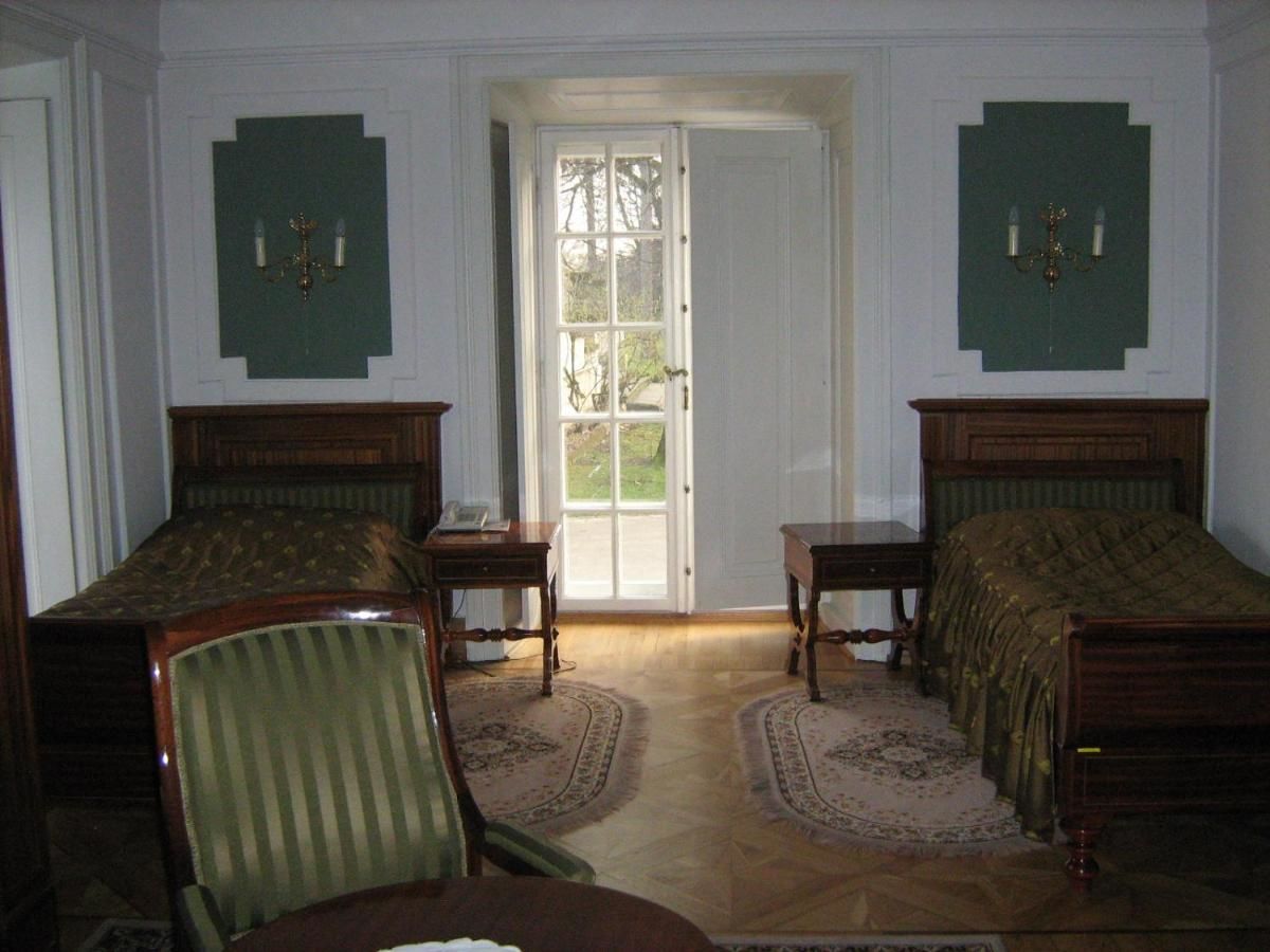 Отели типа «постель и завтрак» Hotel butikowy Pałac Jabłonna Яблонна